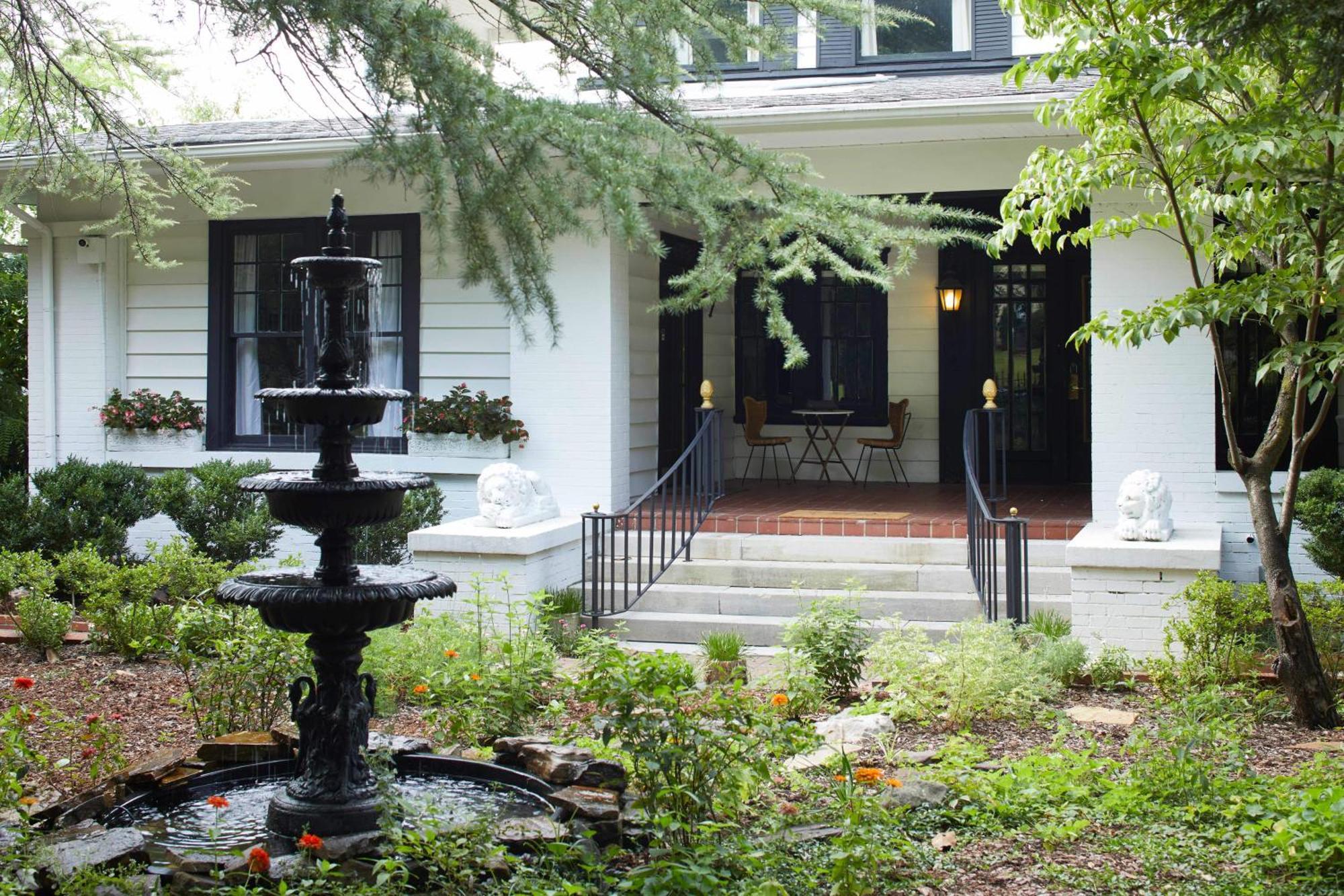 Eden Brae: Historic Southern Gothic Mansion Birmingham Exterior photo